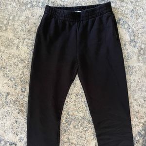 ARITZIA TNA BLACK SWEATS